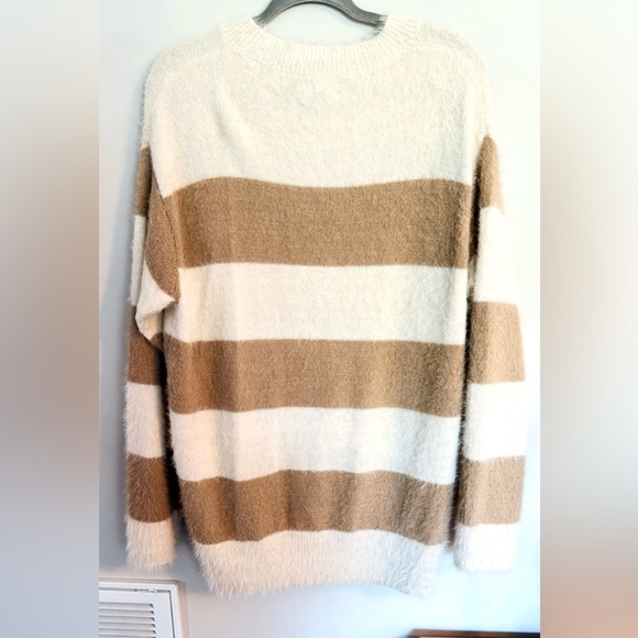 Universal Thread Women's Tan and Cream Striped Sweater - Picture 3 of 5